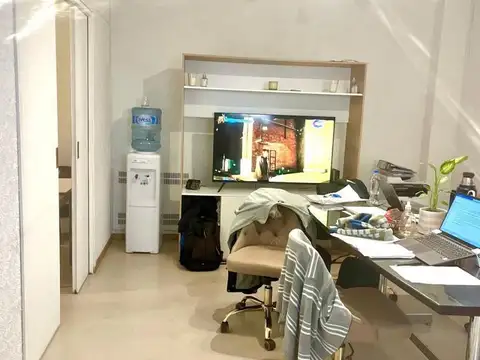 Estratégico Piso de oficina o vivienda en el corazón de Recoleta ideal para Renta