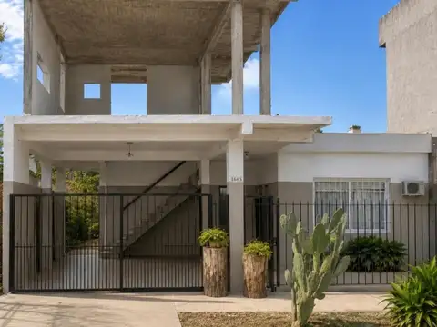 CASA TIPO AMERICANA DE 5 AMBIENTES