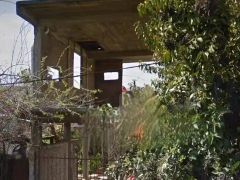 CASA TIPO AMERICANA DE 4 AMBIENTES