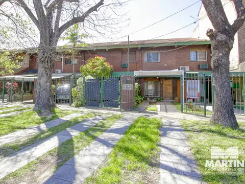 Dúplex Apto Crédito en Venta de 3 Ambientes en Olivos con Cochera y Quincho
