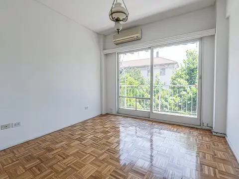 Pacheco de Melo al 2700