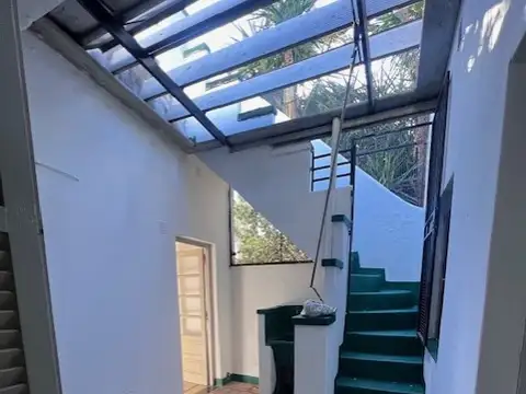 departamento de pasillo dos dormitorios