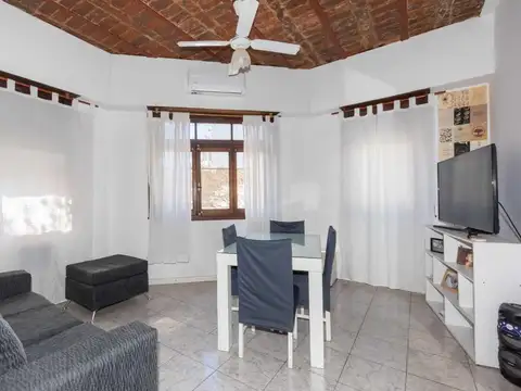 Depto Tipo Casa en Venta de 4 ambientes