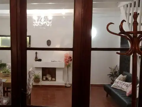 Depto Tipo Casa 2 ambientes con 1 baño