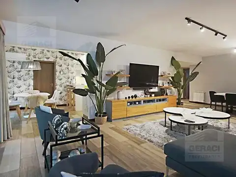 Departamento en Venta con 2 cochera