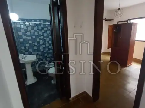 Depto Tipo Casa en Venta en Los Hornos, USD 43.000