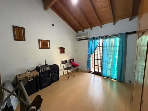 Casa en Venta en Caseros, USD 190.000
