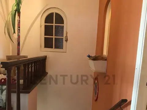 Av. Cazon 600, Piso 0