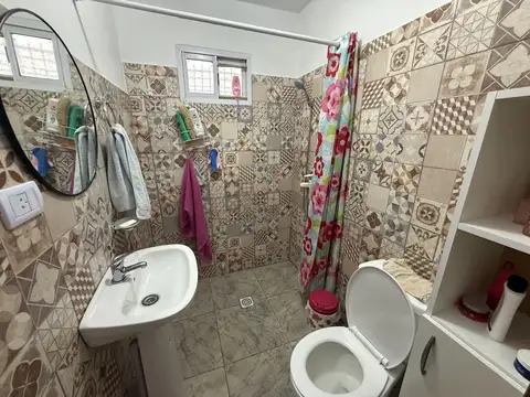 VENTA CASA 2 AMBIENTES - BARRIO PARQUE - DERQUI