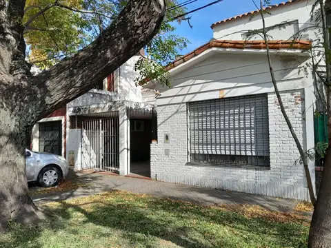 VENTA CASA DE 2 DORMIS  EN BARRIO JORGE CURA