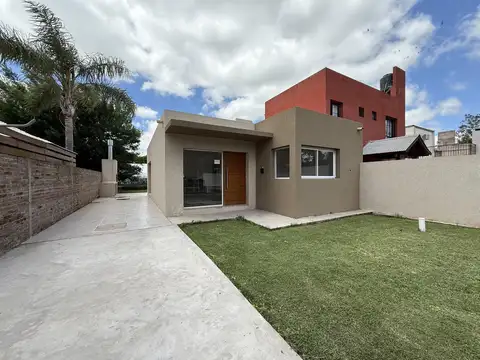 Venta Casa 2 domitorios Funes Paysandu