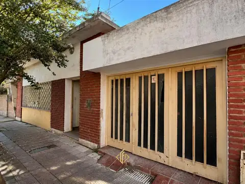 CASA EN VENTA Bº GENERAL BUSTOS