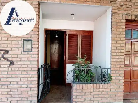 Apolinario Saravia al 100