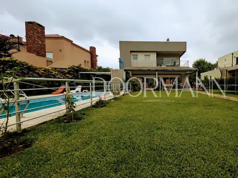 Casa en Alquiler en Villanueva, USD 3.000