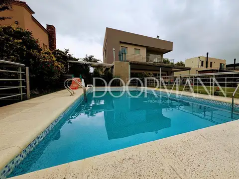 Casa en Venta y Alquiler | Maschwitz | Villanueva | 3 dormitorios pileta rio muelle PERMUTA