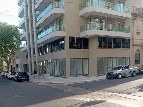 Local comercial 96m en edificio premium, Concordia