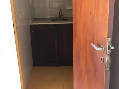 SE VENDE: JUAN B. JUSTO 50. EDIFICIO "PLAZA". OFICINAS