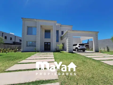 CASA EN VENTA - SAN SEBASTIAN