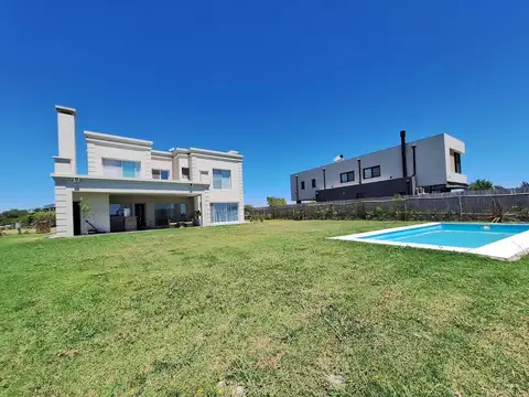 Casa en Venta en San Sebastián, USD 340.000
