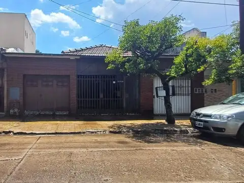 VENTA PH 3 AMB, LOCAL, TERRAZA, JARDÍN- HURLINGHAM