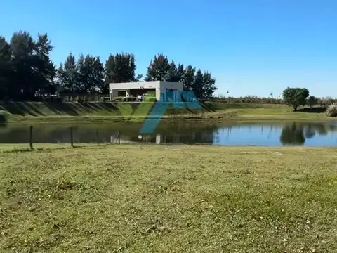 Terreno en Venta de 879,0 m2