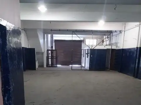 Galpon en Venta 36  mts Fondo