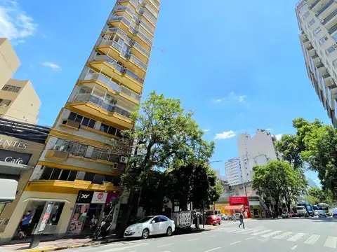 Corrientes Av. al 4700