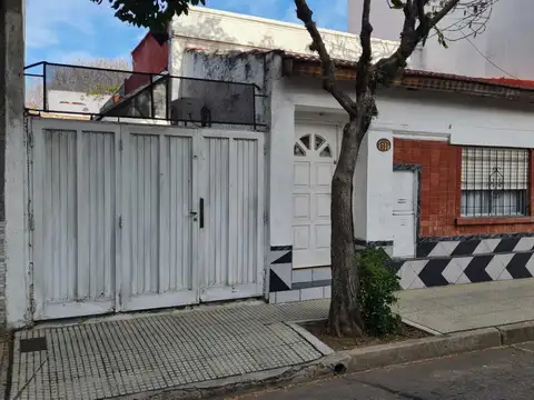 Depto Tipo Casa en Venta de 5 ambientes