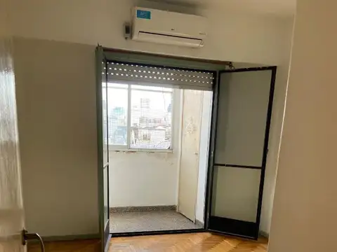 Oport  Depto 3 amb 2 balcones Chacabuco 700 San Telmo