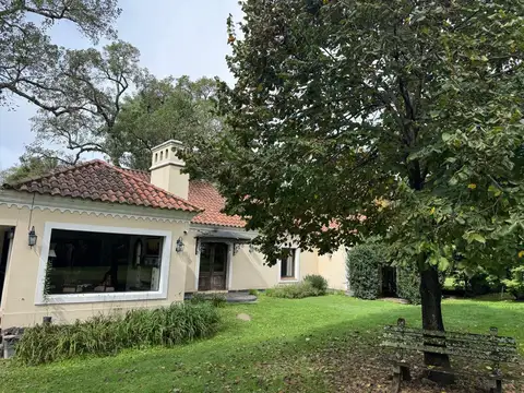 CASA EN VENTA EN CASTELLANOS   San Lorenzo