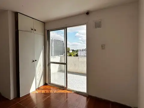VENTA DUPLEX 1 DORMITORIO ESPAÑA Y HOSPITALES