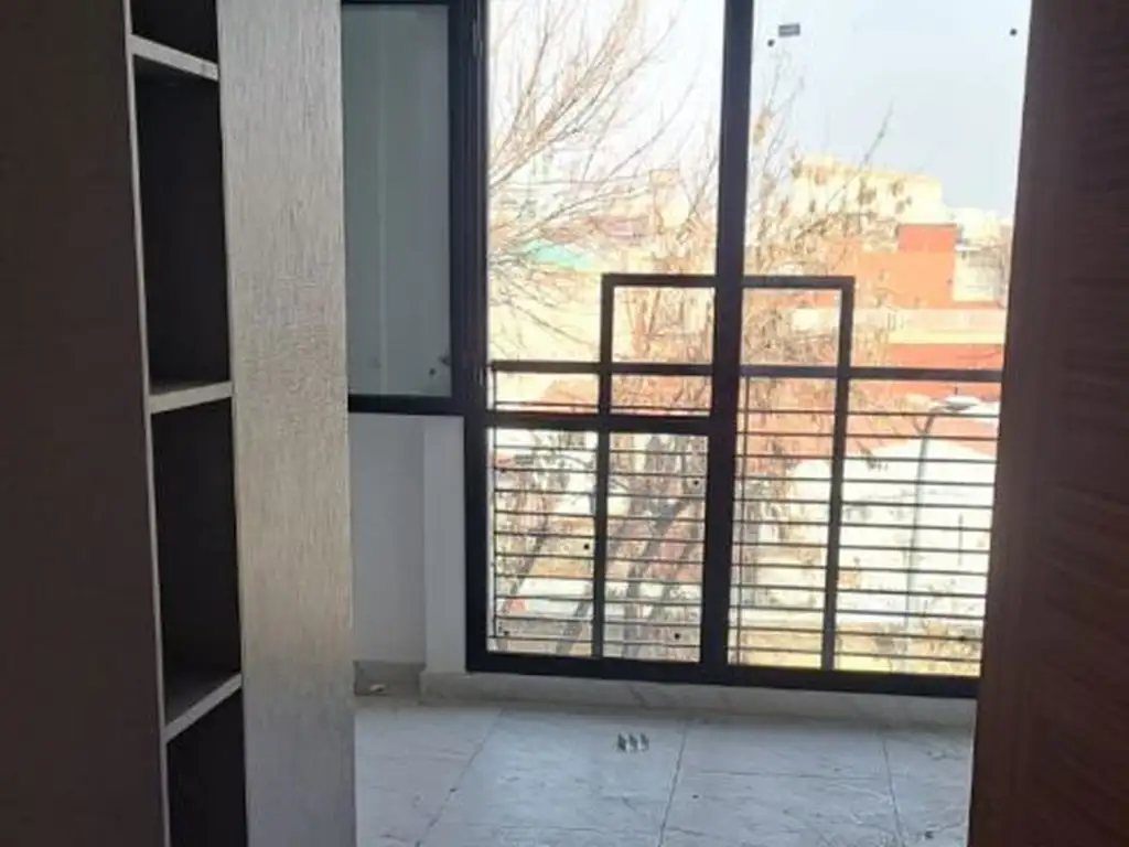 Coronel Salvadores de 13 Unidades en Barracas