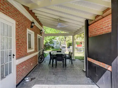 Casa en Venta en Solar Del Bosque, USD 219.900
