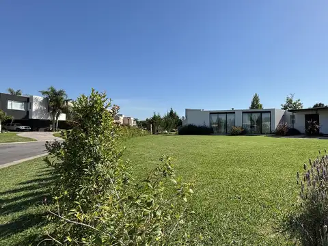 Casa en Venta en Haras Santa Maria, USD 219.000