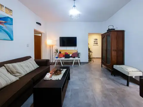 Depto Tipo Casa en Venta 8 años