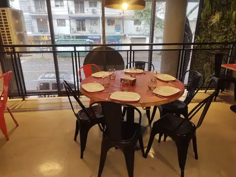 Excelente Pizzeria ubicado en la zona de Caballito