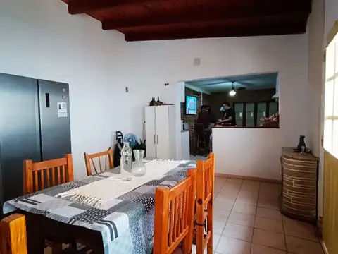 Casa en Venta en Alto Alberdi, USD 85.000