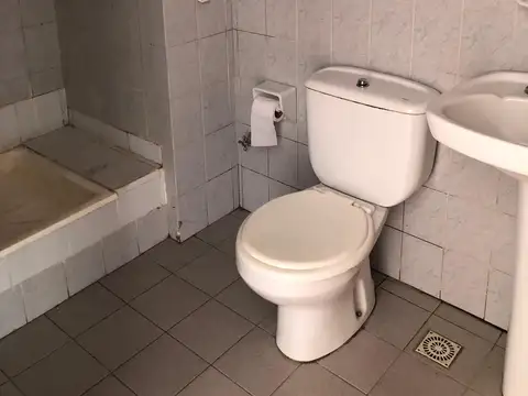 Departamento monoambiente ideal estudiantes, ubicado en calle 13 e/62 y 63, la plata