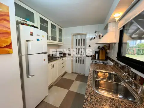 Casa FINANCIADA 4 Ambientes en Club de Campo La Martona. Parrilla Y  Pileta.