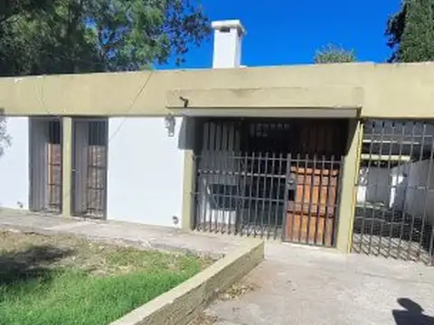 ALQUILER CASA 4 DORMITORIOS- SAN LUIS