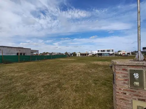 VENTA LOTE INTERNO BARRIO LOS JUNCOS