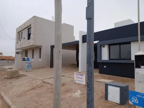 Casa 3 ambientes con 2 baños