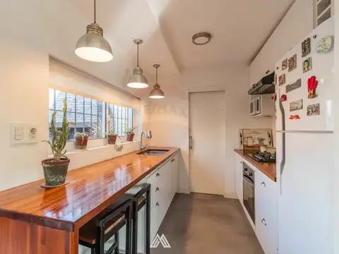 Casa 6 ambientes con 3 baños