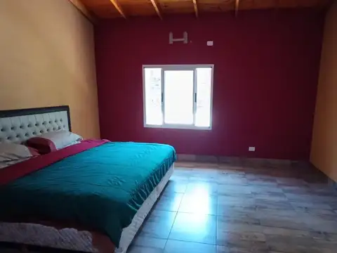 VENTA QUINTA 4 AMBIENTES CON PISCINA EN MORENO