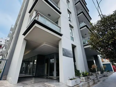 Departamento en Las Heras 2800 de cuatro ambientes con doble cochera