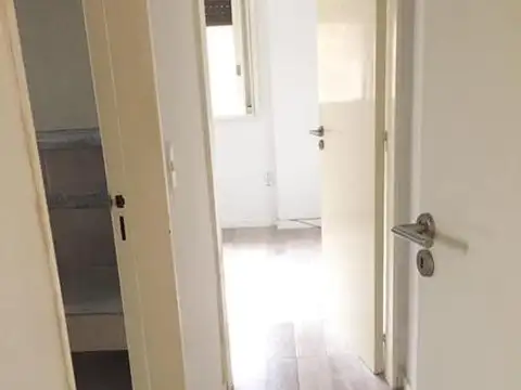 Departamento en Venta en Acassuso Vias  /  Santa Fe, USD 175.000