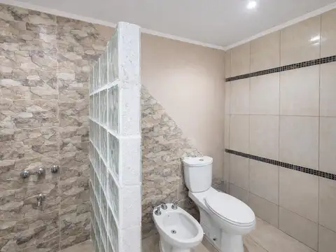 Quinta en Venta con 5 cocheras