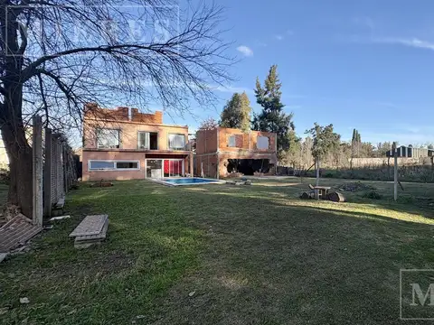 Lote de 3280m² en venta en Pilar
