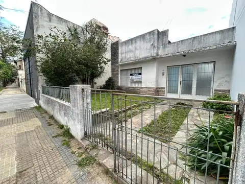 Casa - Venta - Argentina, Lanús - EVA PERON 1129