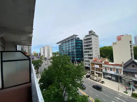 Av. Libertador al 2400